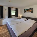 Alpenferienwohnungen Wiesenlehen بيرشتسغادن