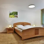 Alpenferienwohnungen Wiesenlehen *